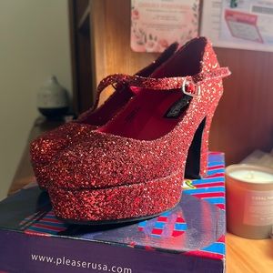 FUNTAISMA RED GLITTER MARY JANE PLEASER HEEL